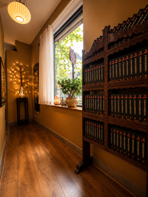 Hallway with traditional Chinese herbal medicine cabinet
